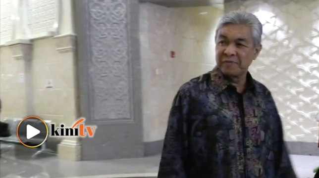Mahkamah Rayuan tolak permohonan Zahid dapatkan pasport untuk tunai umrah