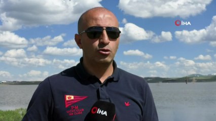 Sular altında kalan köyünü görmek için yurt dışından geldi