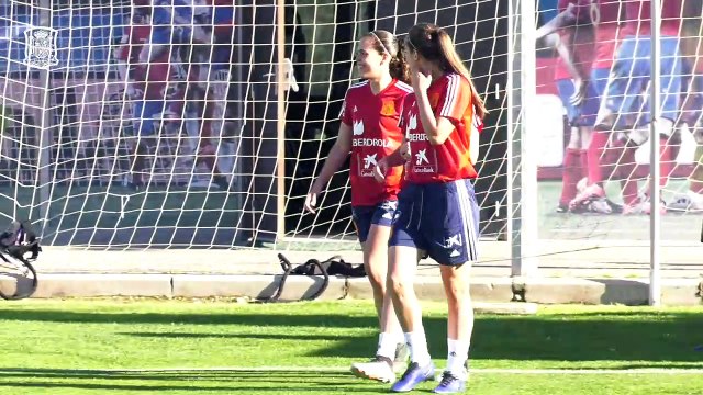 Imágenes del Primer Entrenamiento de la Selección Española Femenina