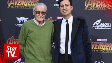 Video herunterladen: Comic book legend Stan Lee's ex-manager charged with elder abuse