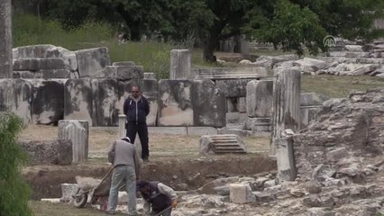 Lagina'nın Sütunları Ayağa Kaldırılıyor