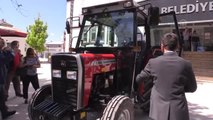 Yozgatlı Traktör Üreticisinden Tunceli Belediyesine Traktör Bağışı