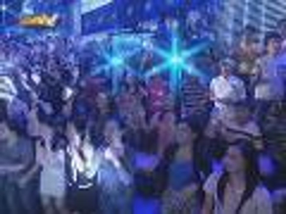 VIDEO: Throwback dance hits sinayaw ng It's Showtime hosts with the madlang people