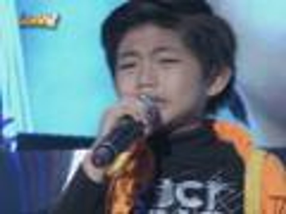 Keane Kenshin, kuhang-kuha ang 'Da-moves' ni MiNiME Nash