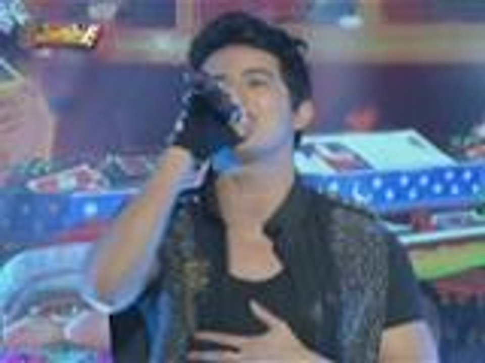 James Reid pinakilig at namasko sa madlang people ng It's Showtime