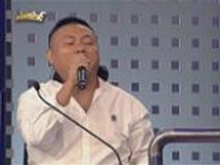 Andrew E, nag-rap kasama ang madlang people