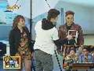 Camera ni Vhong maraming function!