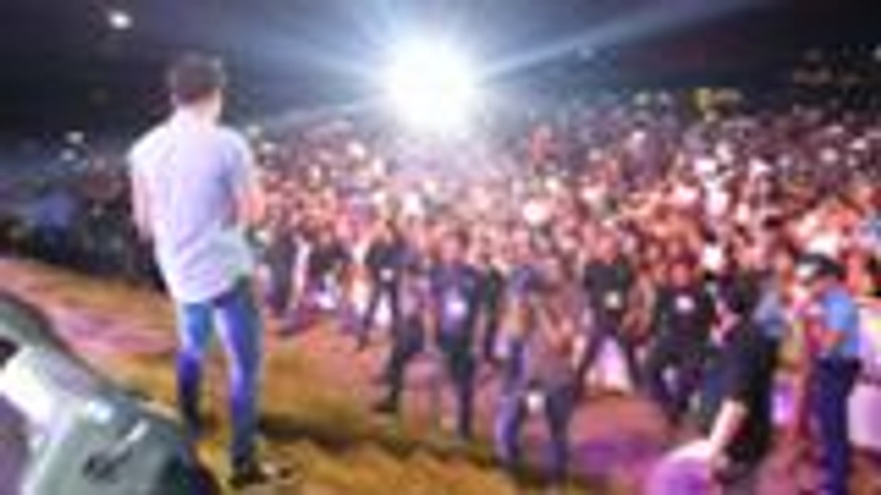 WATCH: Daniel Padilla sings "Hinahanap-Hanap Kita" in Pampanga Road Tour