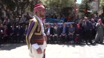 Afyonkarahisar'da Engelliler Festivali...protokol Üyeleri Tekerlekli Sandalyeye Bindi, Gözlerini...