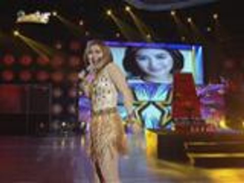 Sarah Geronimo Kalokalike bigay na bigay sa kanyang pagkanta at pag-indak