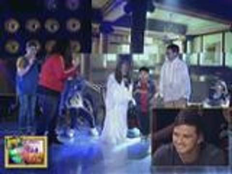 Vice Ganda itinodo ang yakap at nose to nose kay Vhong Navarro