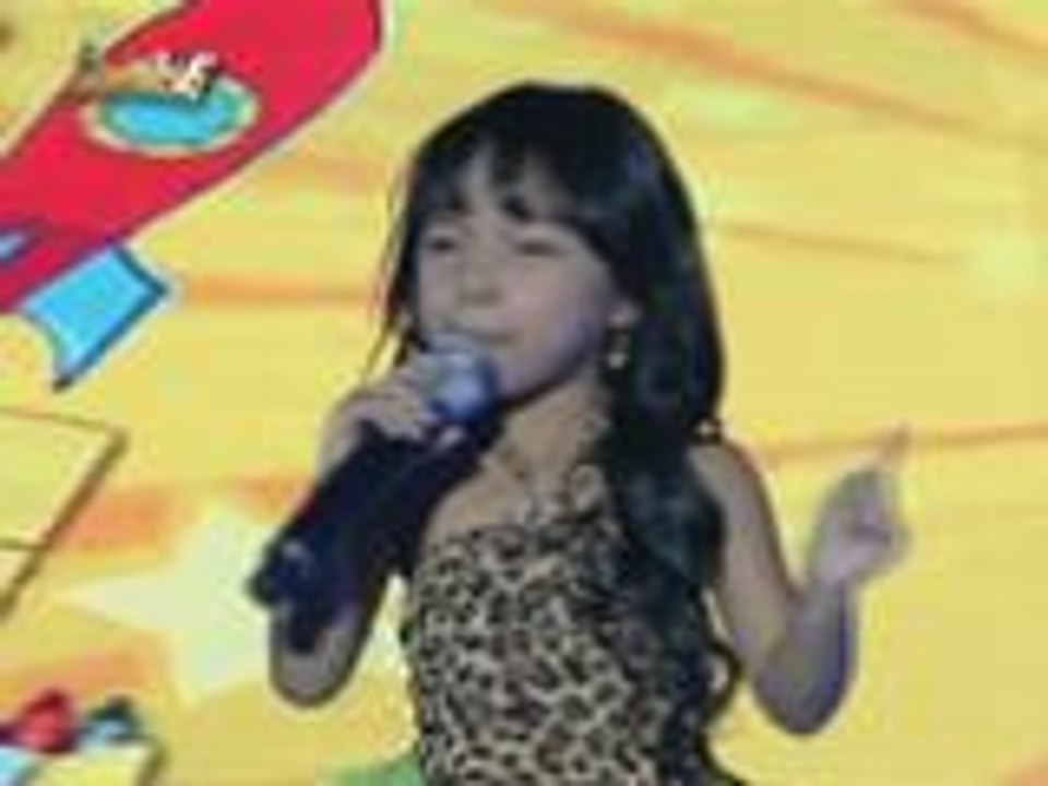 Mini Me ni Katy Perry itinodo ang pag ROAR sa It's Showtime