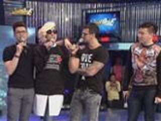 Vice muntik nang mahalikan si Vhong