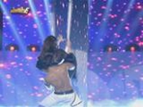 Sizzling hot sexy-buwis buhay performance of Jessy Mendiola