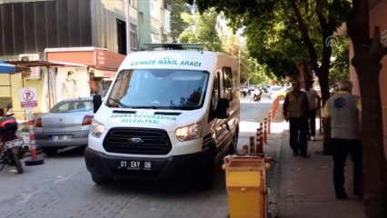 Motosiklet refüje çarptı: 2 ölü - ADANA