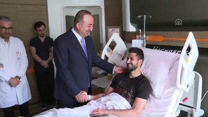 Dışişleri Bakanı Çavuşoğlu, Emre Akbaba'yı ziyaret etti - İSTANBUL