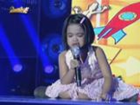 Mini Me ni Sarah Geronimo dinaan sa drama ang talent sa It's Showtime