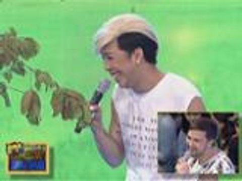 Vice pinaulanan ng laway si Vhong habang nag oorasyon