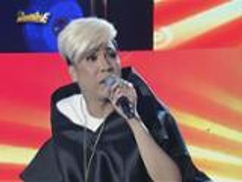 Jugs nagreact kay Carmi nang pinadescribe ni Madam Bertud ang karelasyon niya