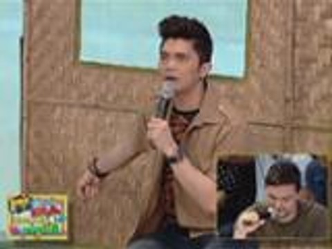 Vice Ganda at Vhong Navarro nagharutan sa may tabing dagat sa Sine Mo To