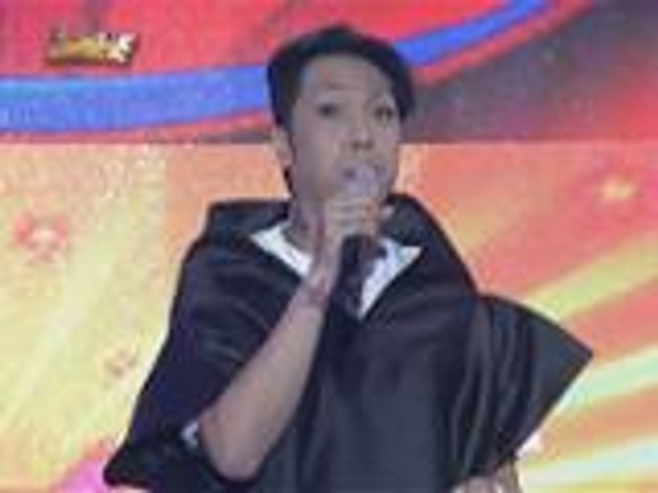 Vice Ganda hinamon ang lahat na ipakita ang mga photos nila na panget at huwag ito ikahiya