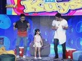 Xia, tinuruan sina Kuys Vhong and Billy ng chicken dance