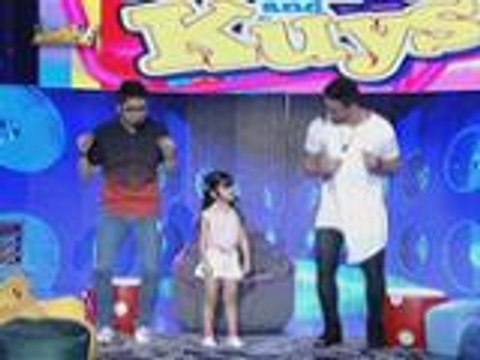 Xia, tinuruan sina Kuys Vhong and Billy ng chicken dance