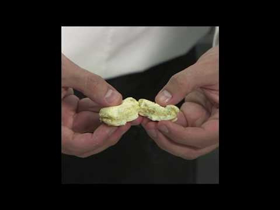 How to make macarons with Dalloyau Paris
