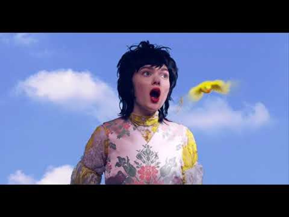 Fashion shoot: autumn/winter collections in a surreal world