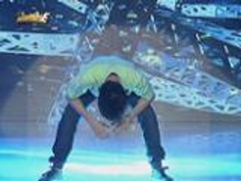 Dagdag pogi points ba ang robotic dance moves ni June?