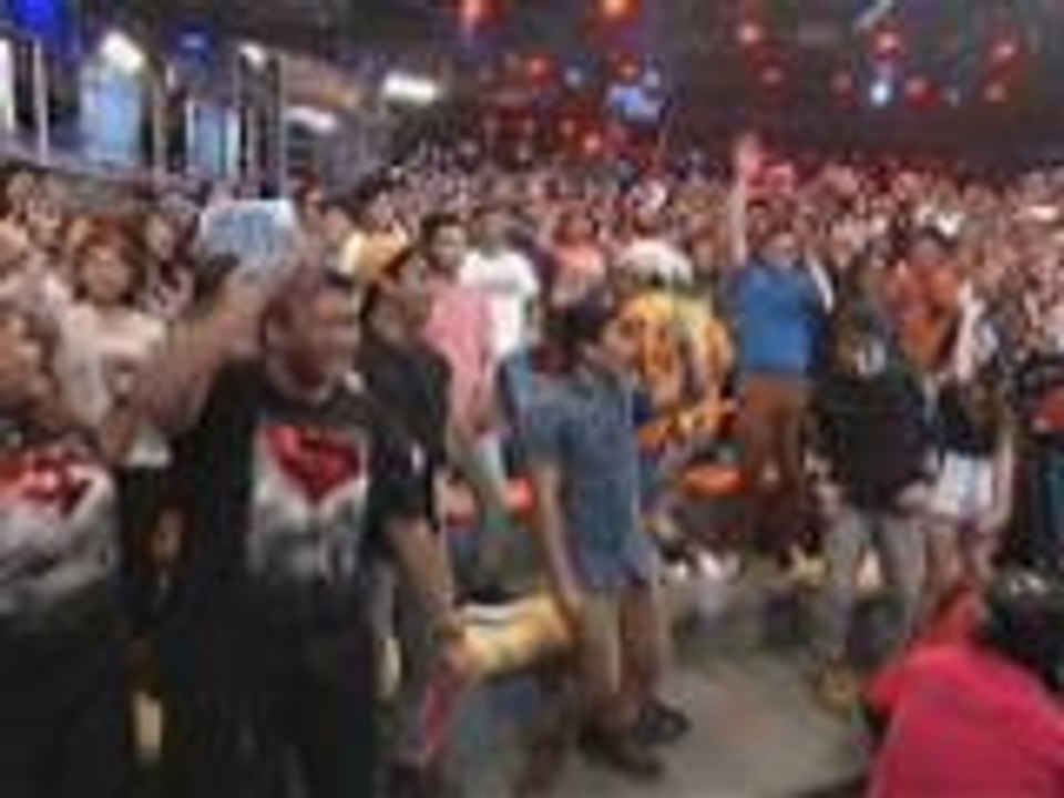 Vice Ganda, nakipagrock 'n roll to the world kasama ang energetic madlang people