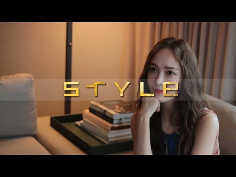 What does Kpop star Jessica Jung have on her phone?