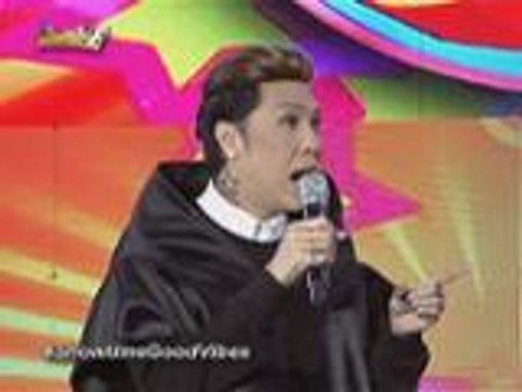 Vice Ganda, pinaalala na magfocus sa kung ano ang ginagawa mo at huwag pakinggan ang puna ng mundo