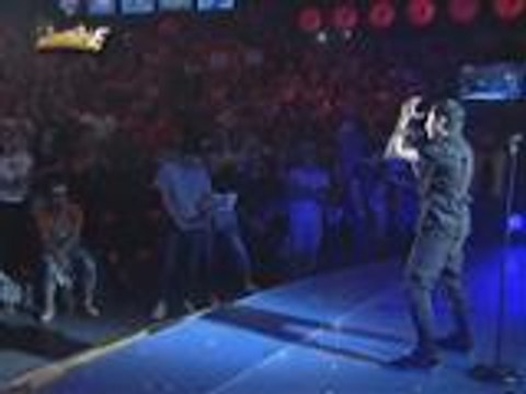 True Faith hinarana ang madlang people ng It's Showtime