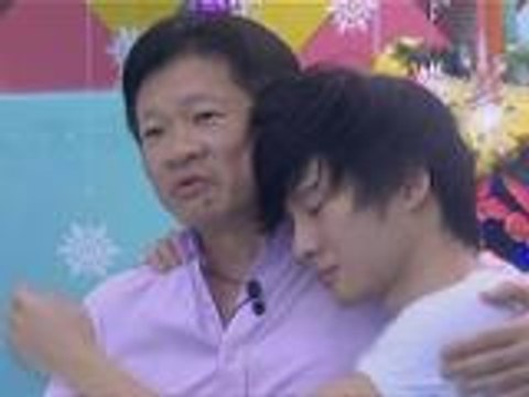 Richard, naluha nang muling mayakap ang kanyang Ama