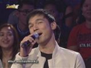 Mark Bautista nagsample sa Lip-Swak