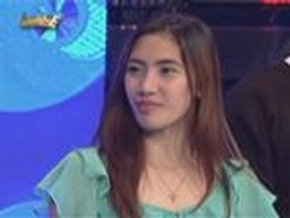 Video herunterladen: Jess nagbabalik sa It's Showtime para makasama si Pastillas Girl