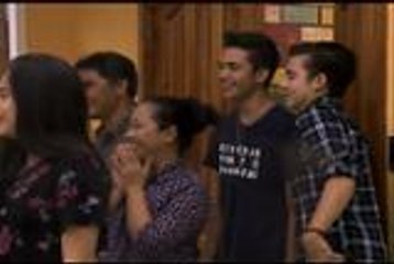 Video herunterladen: PBB 737 Uncut: Jameson, masaya sa pagdating ng kanyang buong Pamilya