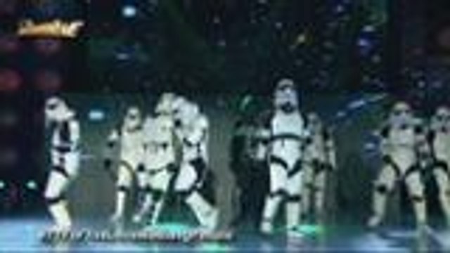 Mala-Star Wars na performance ng One Piece sa Halo Halloween