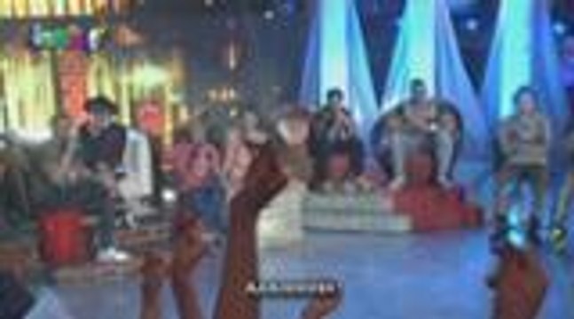 It's Showtime hosts hinarana ang madlang people