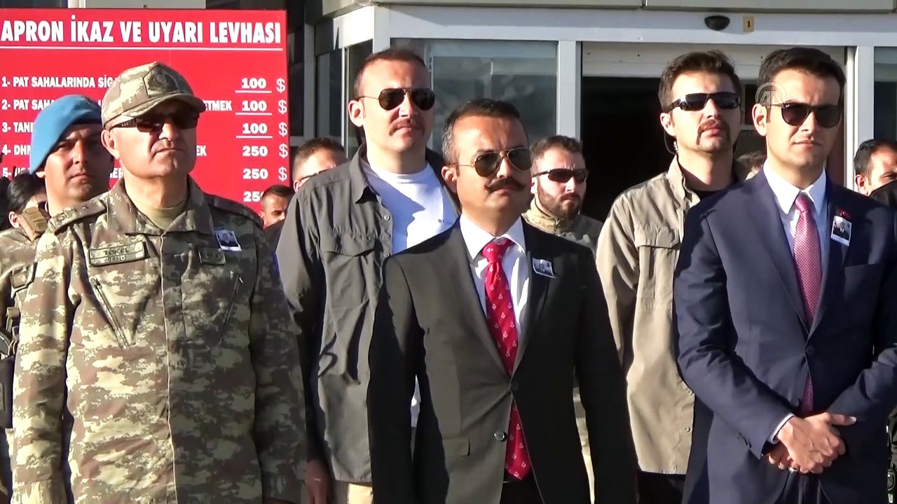 Şehit asker Uzman Çavuş Zekeriya Zencirli törenle memleketine uğurlandı (2) - HAKKARİ