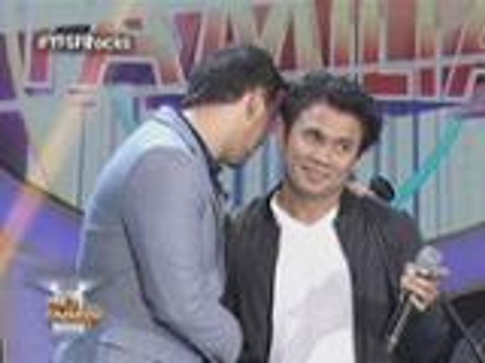 Karylle, nalito sa performance nina KZ at Yael