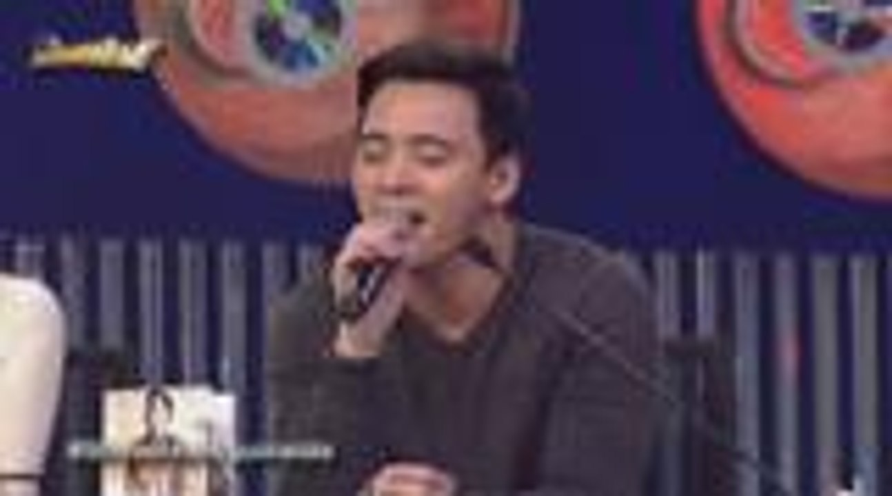 Erik Santos, nagbigay ng sample ng kanyang bagong christmas song