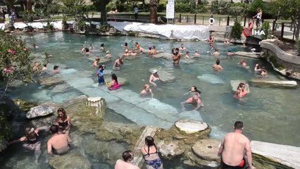 2 Bin 500 Yüzyıllık Antik Havuzda Günde 2 Bin Turist Tarihe Yüzüyor