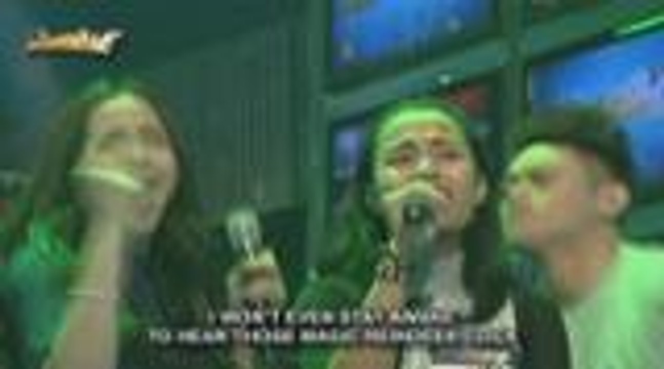 Zsa Zsa Padilla sings "All I Want For Christmas Is You" in Singing Mo To