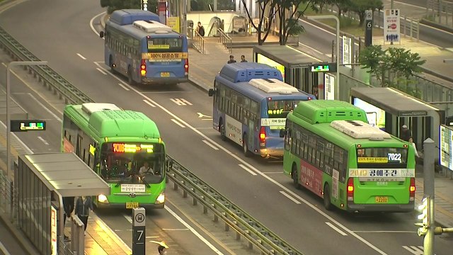 서울·경기 버스 정상운행...출근길 시민 '안도' / YTN