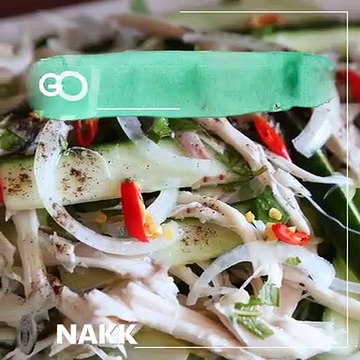 Cách làm món GỎI GÀ XÉ PHAY TRỘN DƯA HÀNH - Nấu Ăn Không Khó