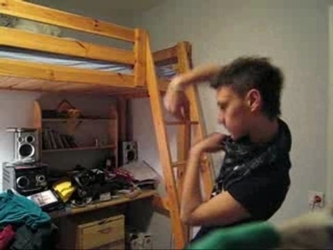 Tck gamer tecktonik début aprentissage électro dance !