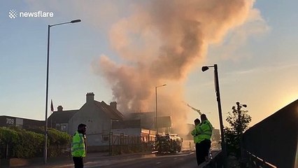 Huge blaze in north London causes rush-hour chaos
