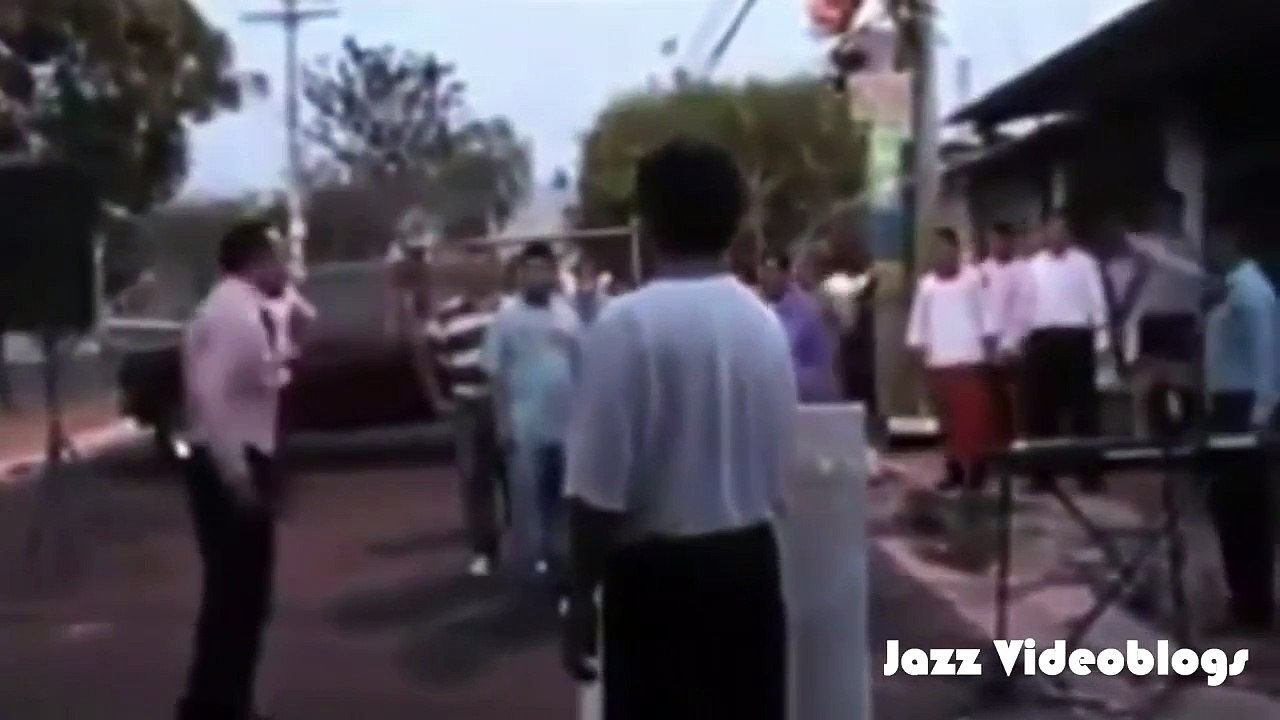 Recopilacion de SACERDOTES Catolicos Groseros y Prepotentes